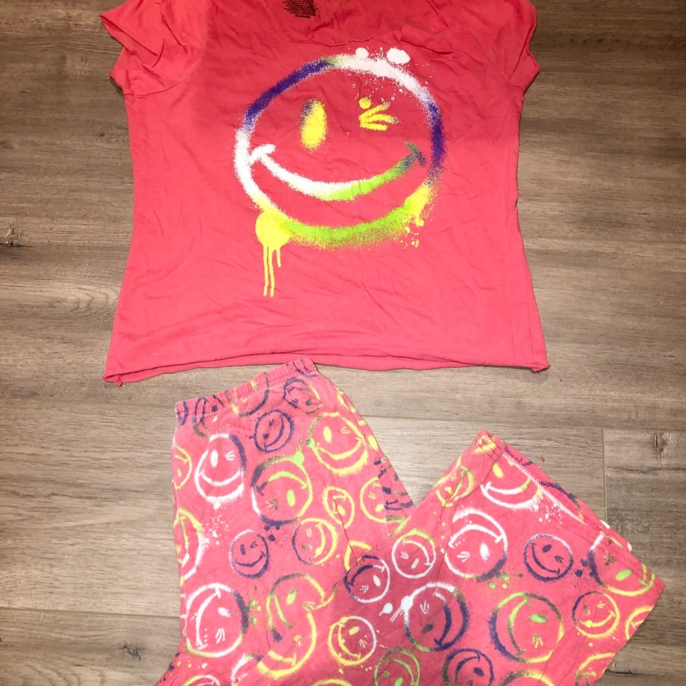 Joe Boxer smiley face pajama set